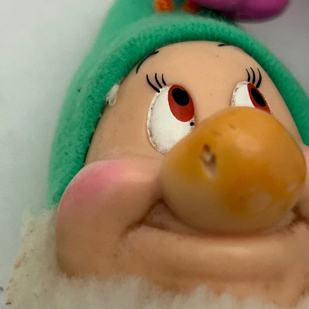 Vintage Bashful Dwarf Plush Clip-Ons Snow White McDonalds‎ Disney Toy